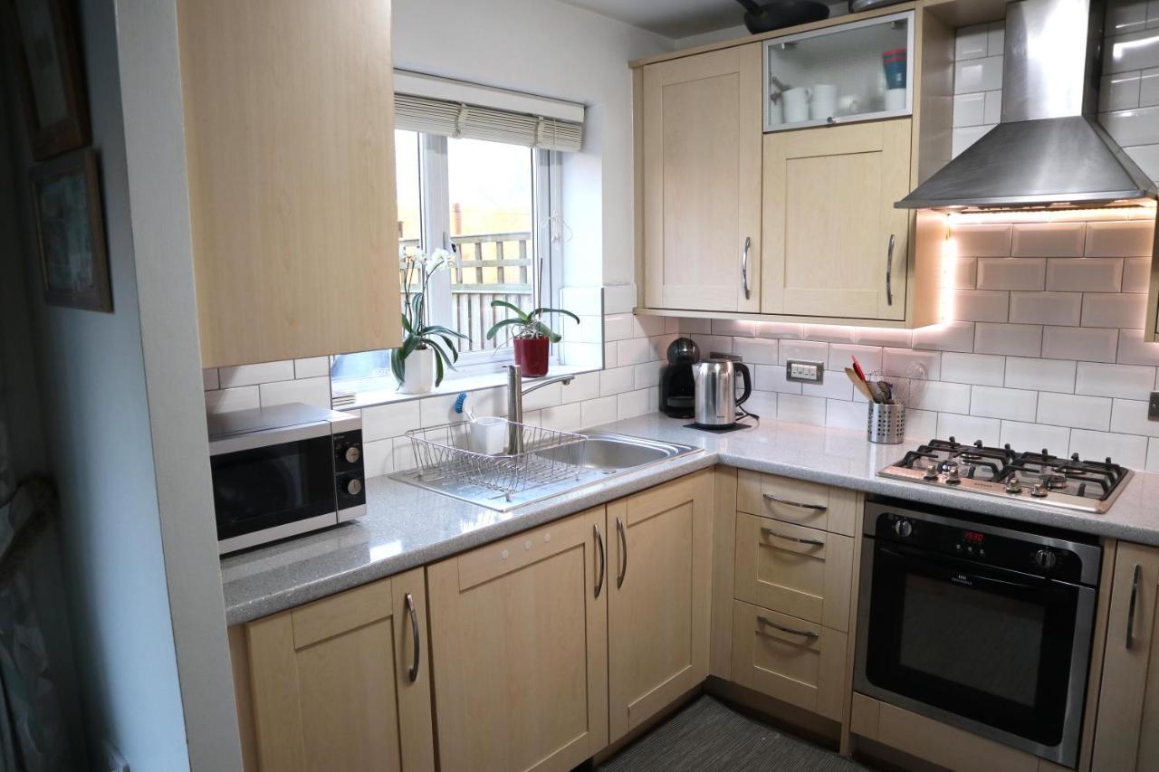 In Our Liverpool Home Sleeps 5 In 2 Double & 1 Single Bedrooms Екстер'єр фото