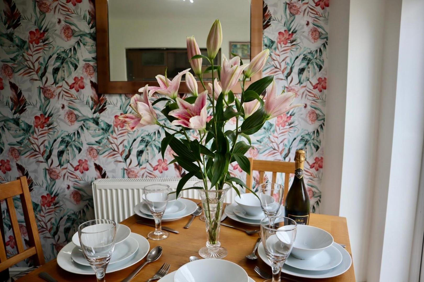 In Our Liverpool Home Sleeps 5 In 2 Double & 1 Single Bedrooms Екстер'єр фото