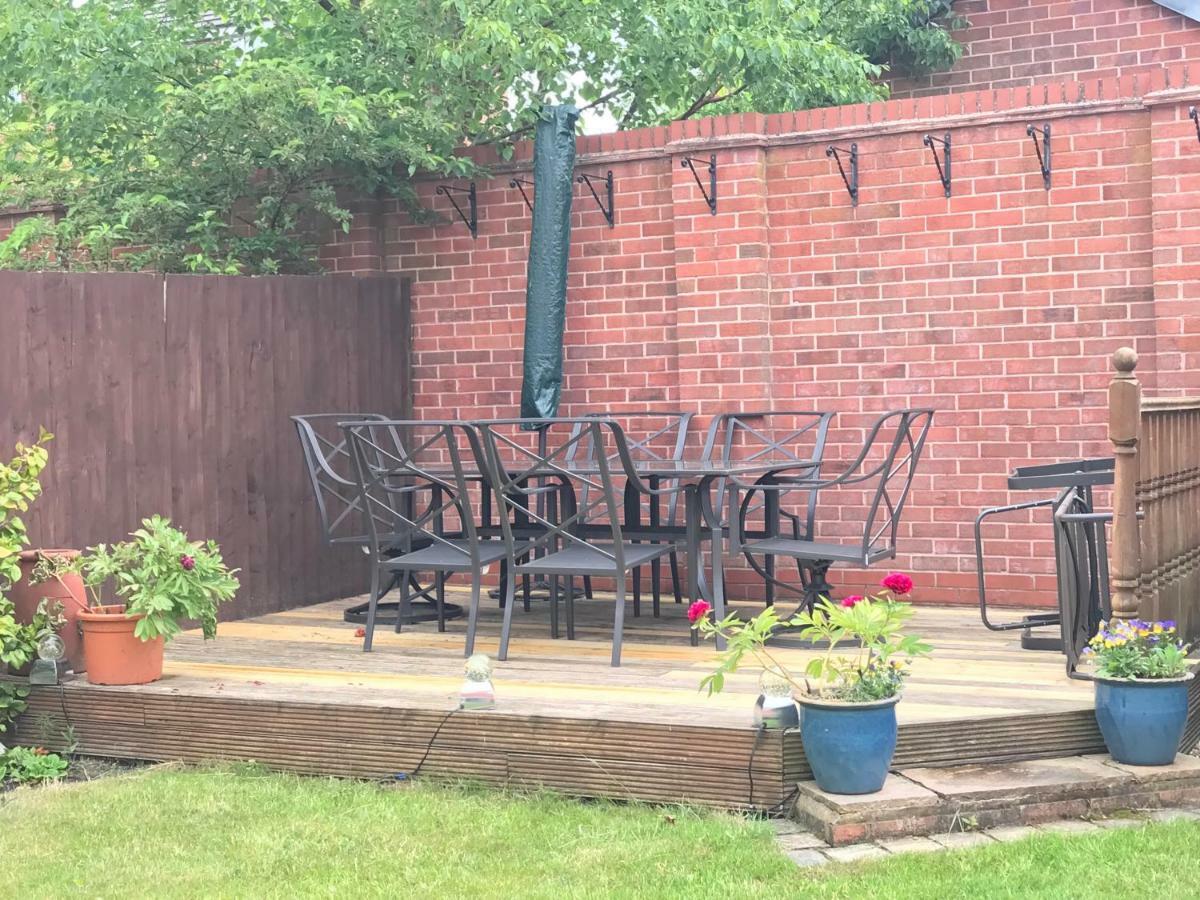 In Our Liverpool Home Sleeps 5 In 2 Double & 1 Single Bedrooms Екстер'єр фото